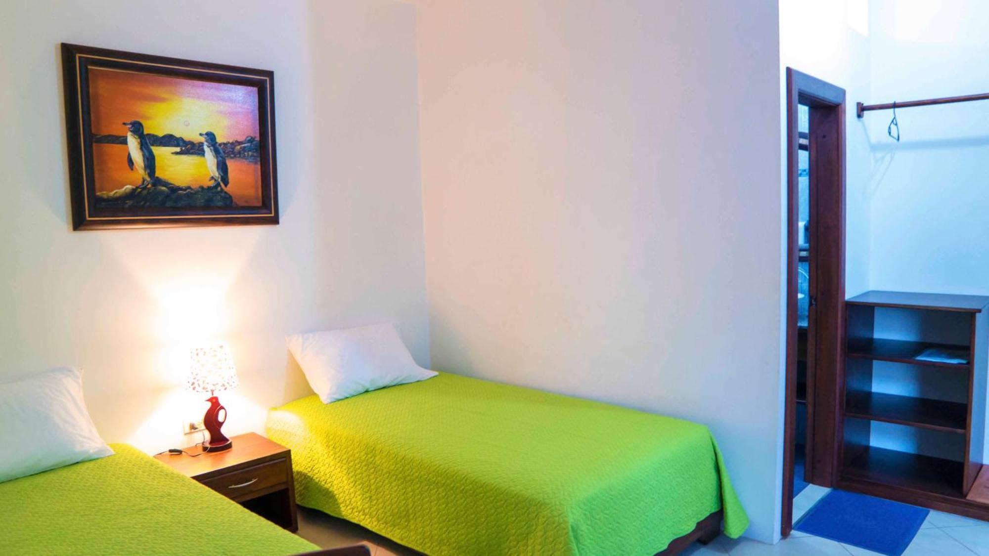 Hotel Starfish Puerto Villamil Buitenkant foto