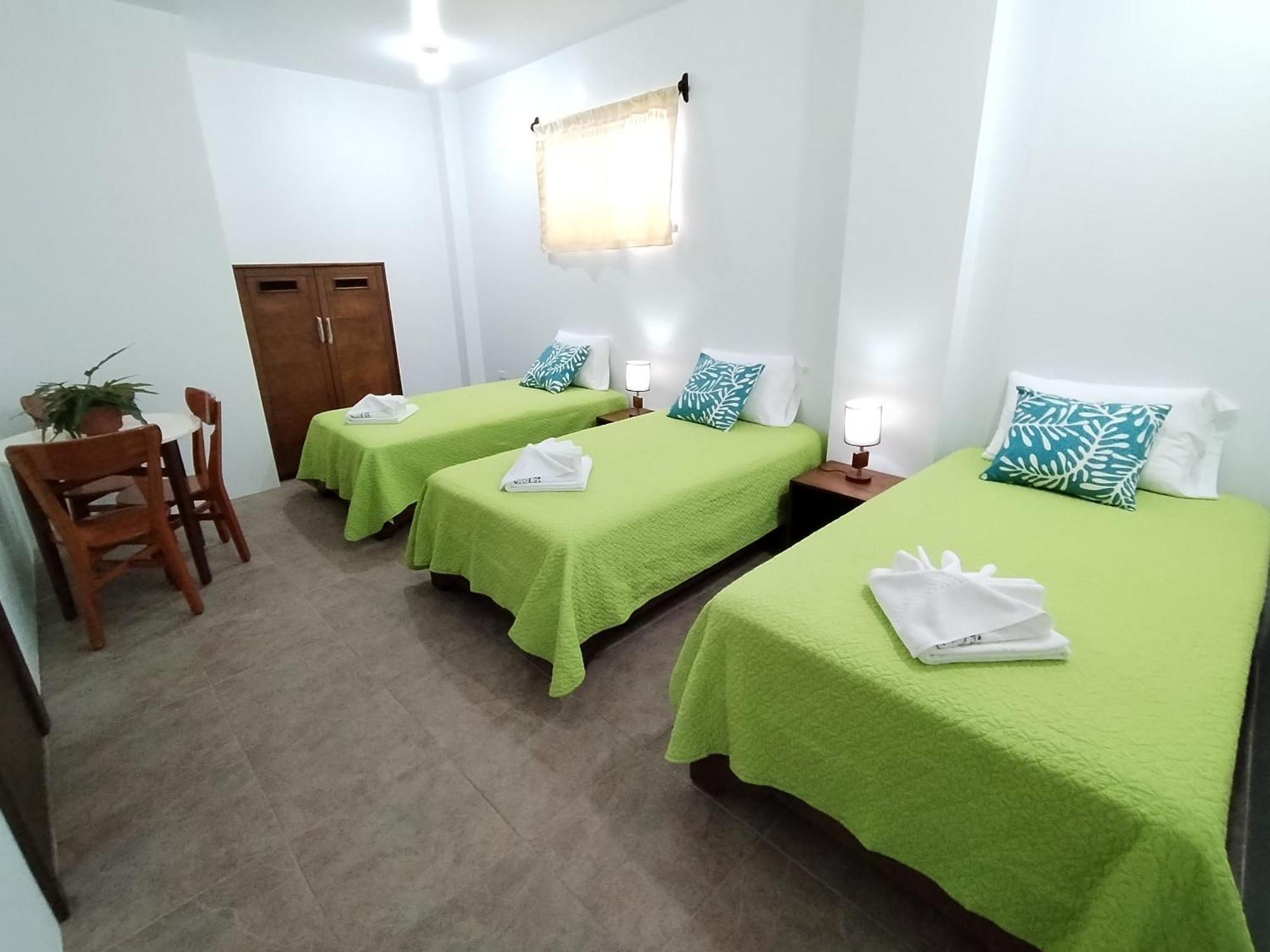 Hotel Starfish Puerto Villamil Buitenkant foto