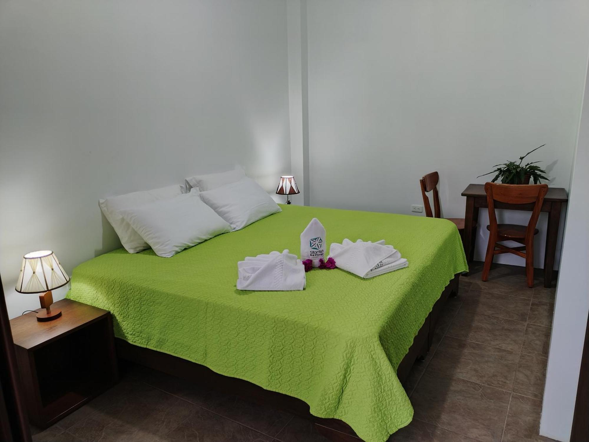Hotel Starfish Puerto Villamil Buitenkant foto