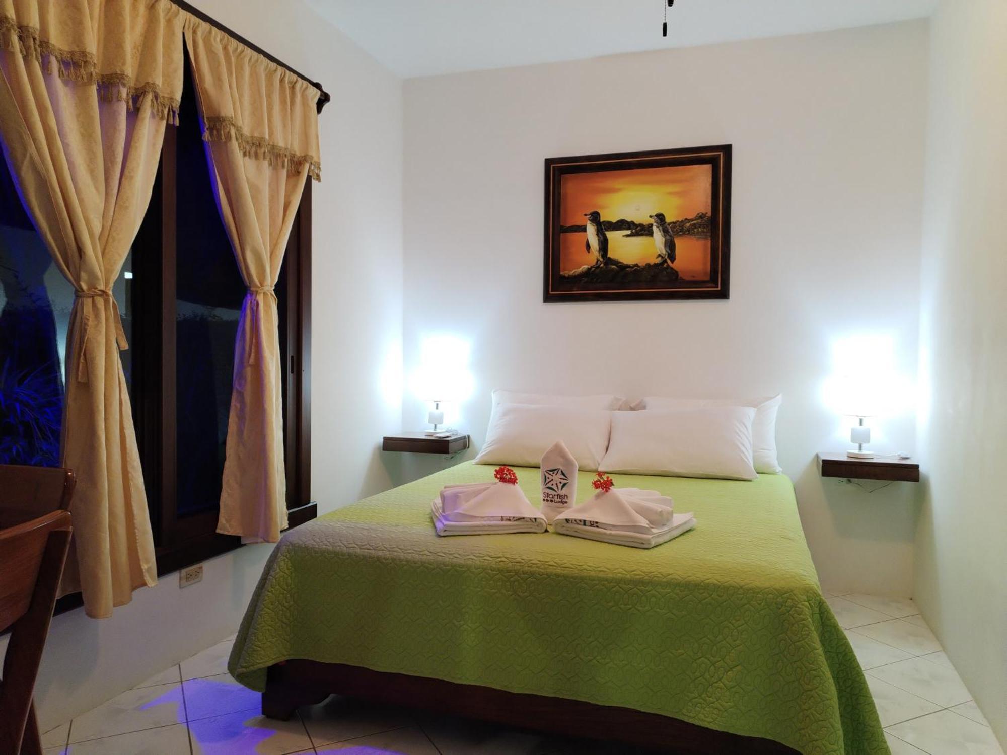 Hotel Starfish Puerto Villamil Buitenkant foto