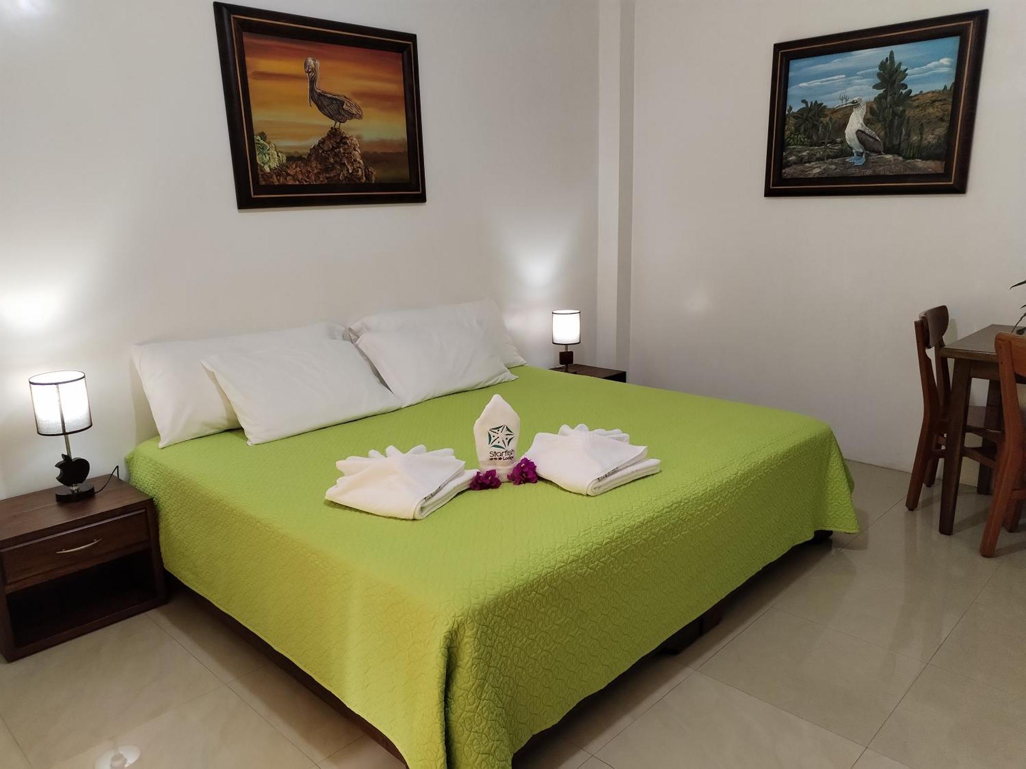 Hotel Starfish Puerto Villamil Buitenkant foto
