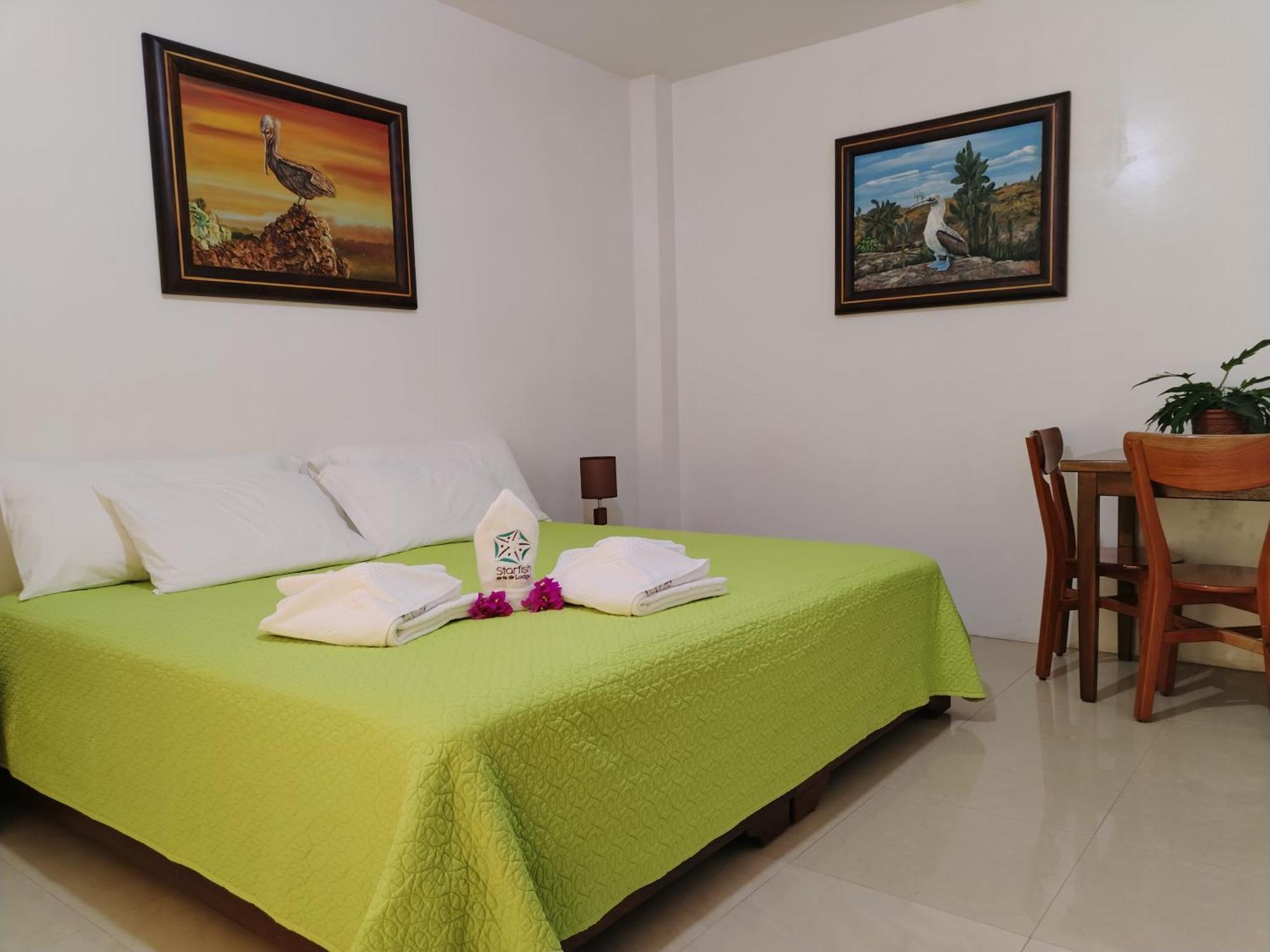Hotel Starfish Puerto Villamil Buitenkant foto
