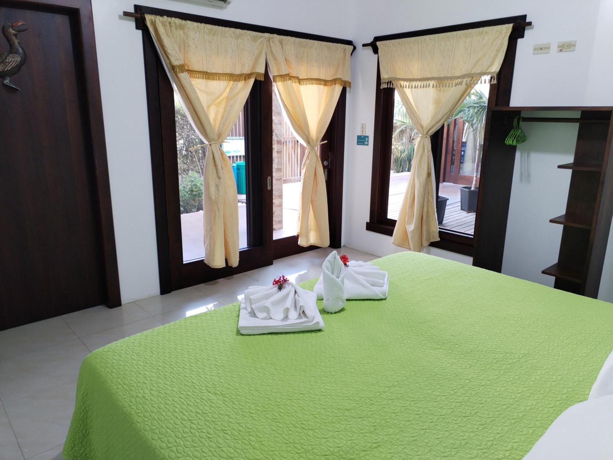 Hotel Starfish Puerto Villamil Buitenkant foto